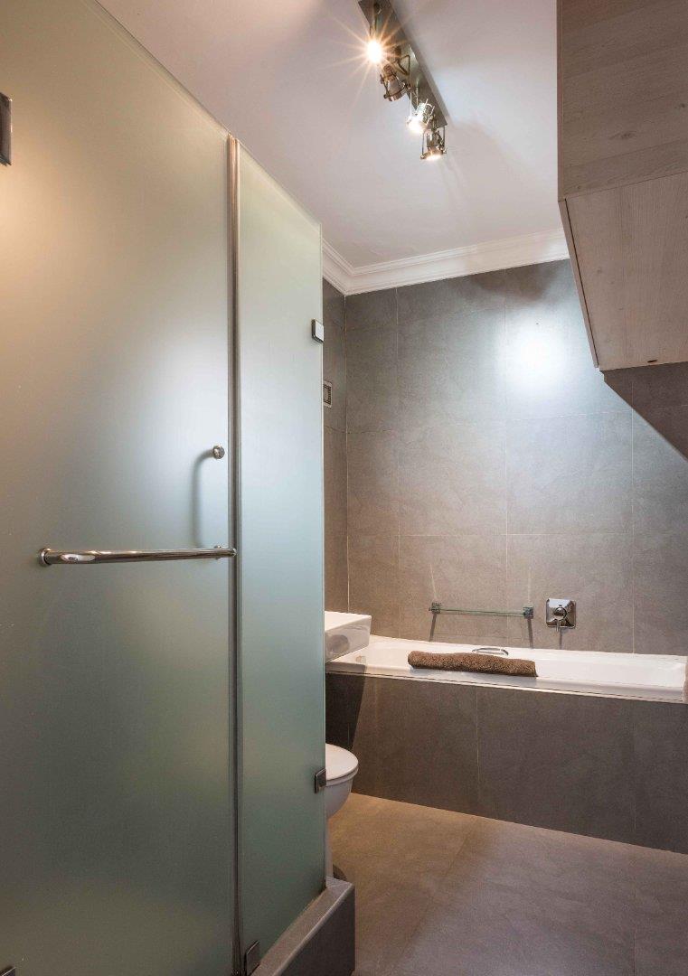 2 Bedroom Property for Sale in Gardens Western Cape